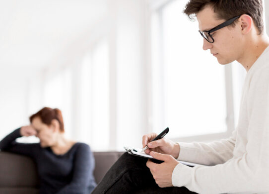 Come funziona la disassuefazione al fumo tramite ipnosi un approccio efficace e naturale