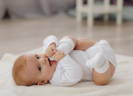 Di che colore sono gli occhi alla nascita Quanto vede un bambino appena nato