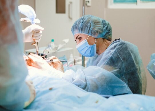 L’intervento di riparazione della perforazione del timpano la miringoplastica