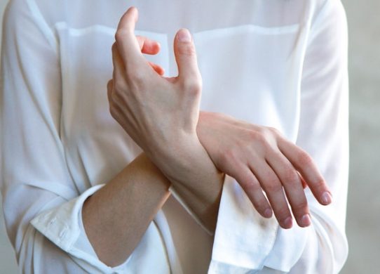 Ringiovanimento mani i 3 trattamenti di medicina estetica più efficaci