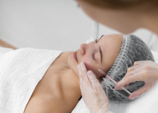 Biostimolazione e bioristrutturazione viso: guida completa ai trattamenti e procedure